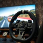 Gry na kierownice PS4 – najlepsze tytuły wyścigowe do grania